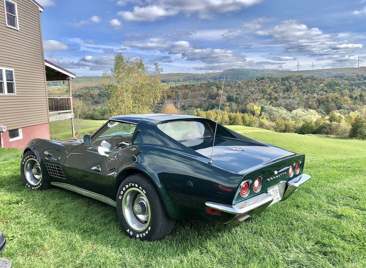 Chevrolet-Corvette-stingray-1971