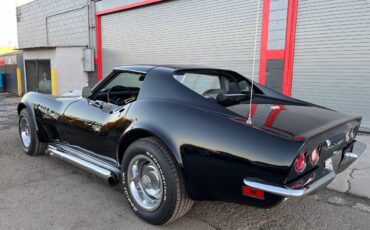 Chevrolet-Corvette-stingray-1973-4