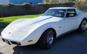 Chevrolet-Corvette-stingray-1975-16