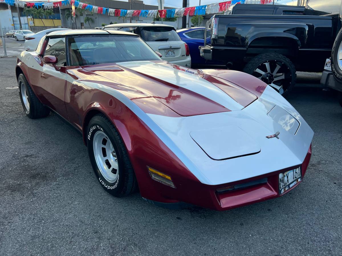 Chevrolet-Corvette-stingray-1981