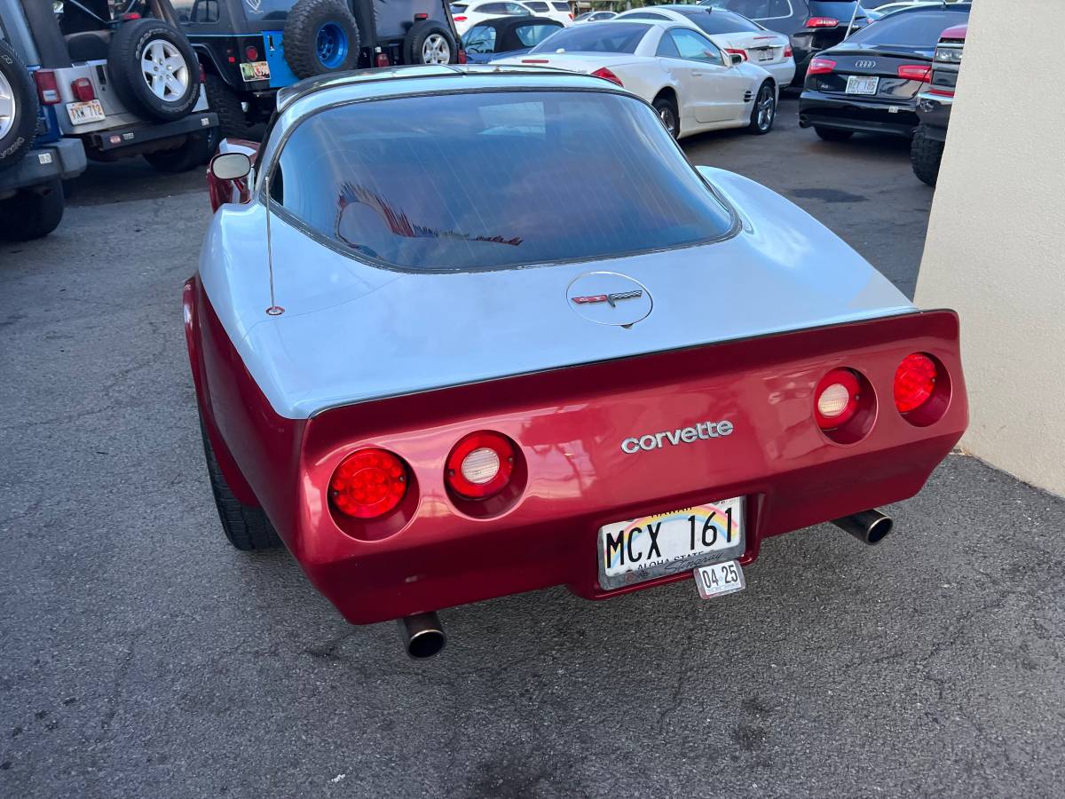 Chevrolet-Corvette-stingray-1981-6