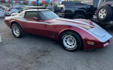 Chevrolet-Corvette-stingray-1981-8