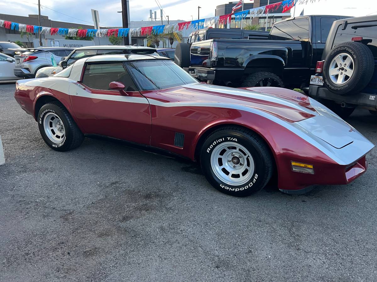 Chevrolet-Corvette-stingray-1981-8