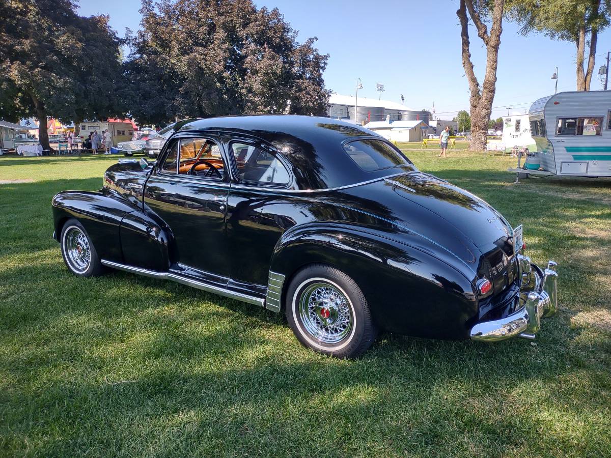 Chevrolet-Coupe-1947-2