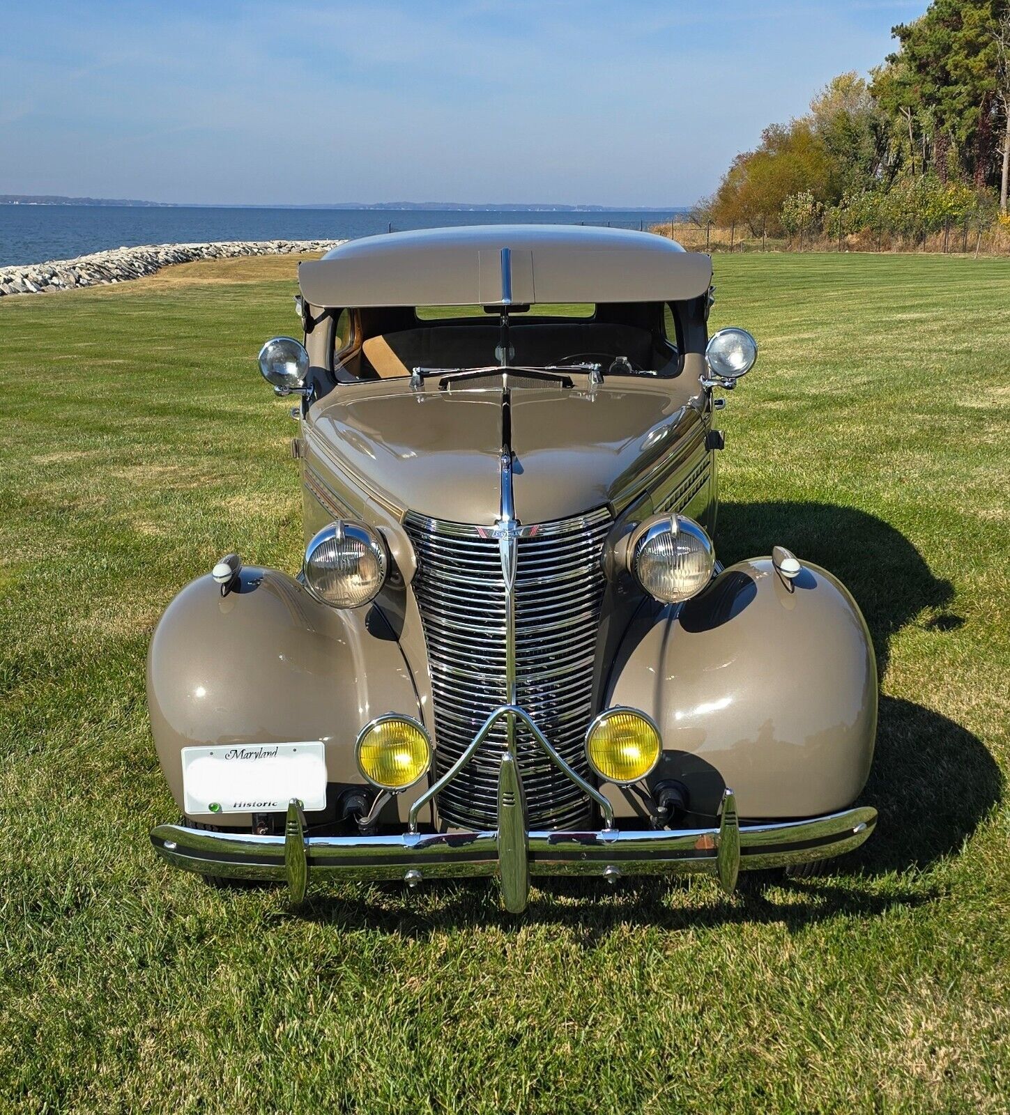 Chevrolet-Deluxe-Berline-1938-3