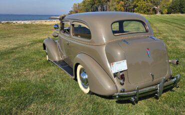 Chevrolet-Deluxe-Berline-1938-6