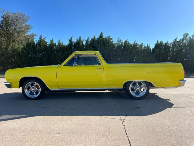 Chevrolet-El-Camino-1965-1