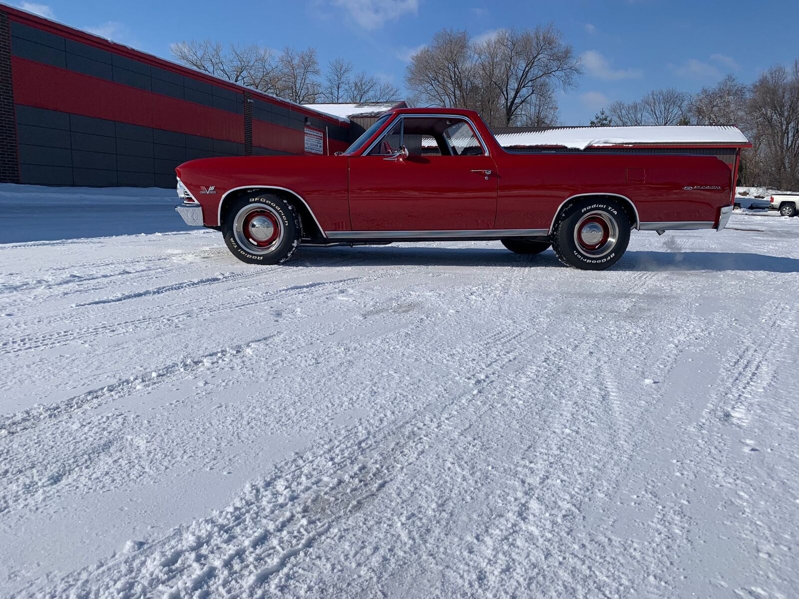 Chevrolet-El-Camino-1966-2