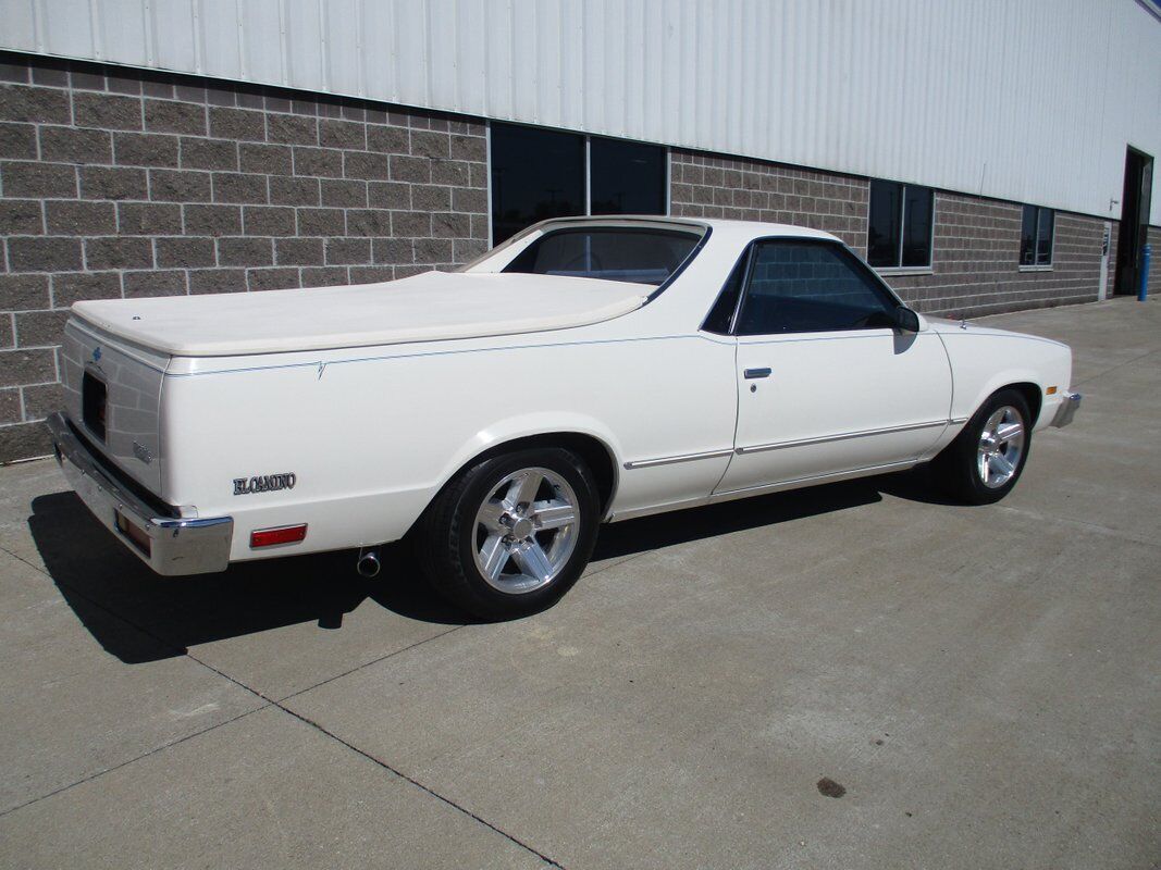 Chevrolet-El-Camino-1987-12