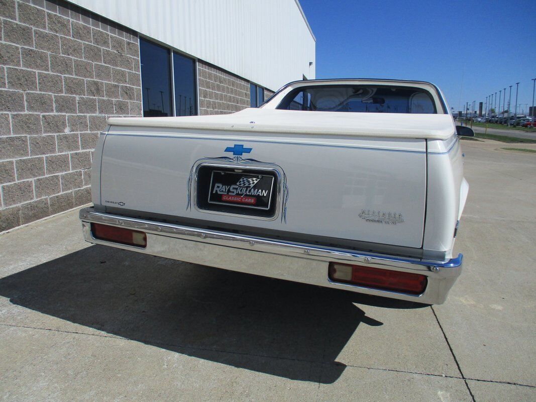 Chevrolet-El-Camino-1987-14