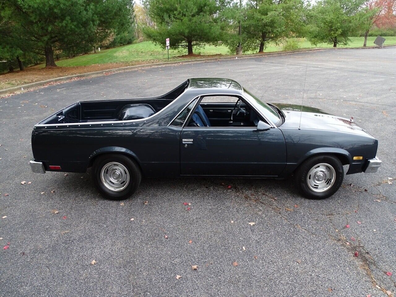 Chevrolet-El-Camino-Coupe-1987-8