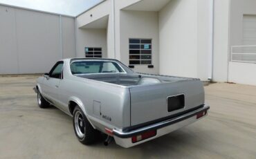 Chevrolet-El-Camino-Pickup-1978-8