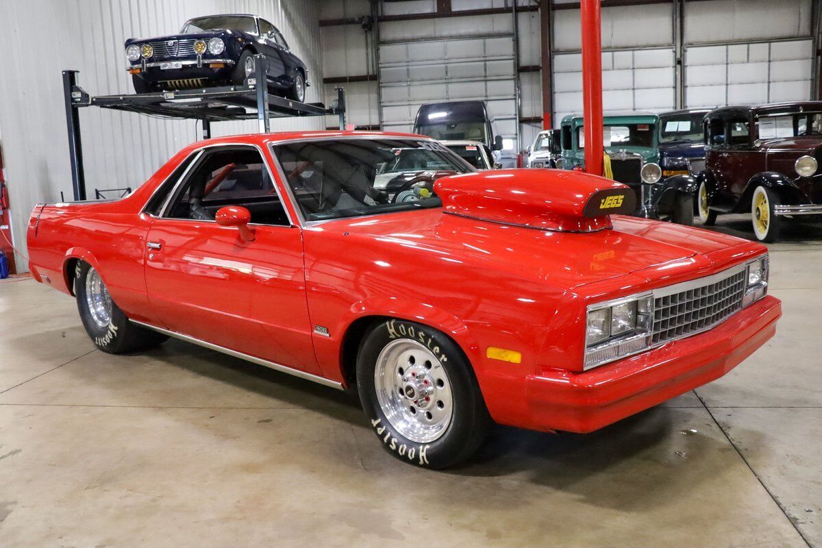 Chevrolet-El-Camino-Pickup-1982-11