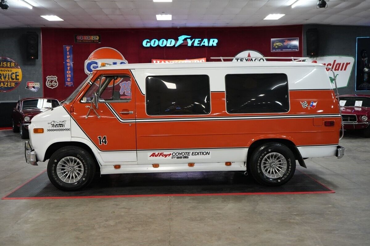 Chevrolet-G20-Good-Times-AJ-Foyt-Coyote-Edition-Van-1978-2