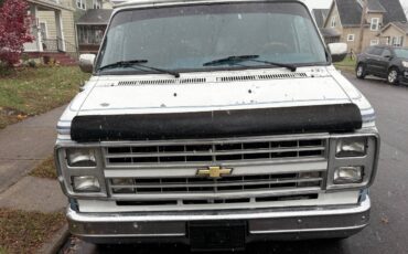 Chevrolet-G20-conversion-van-1990-7