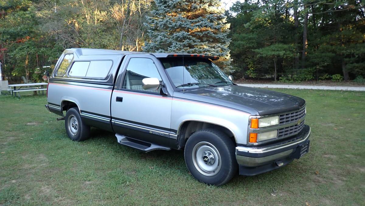 Chevrolet-Gmt-400-34-ton-truck-1991-2