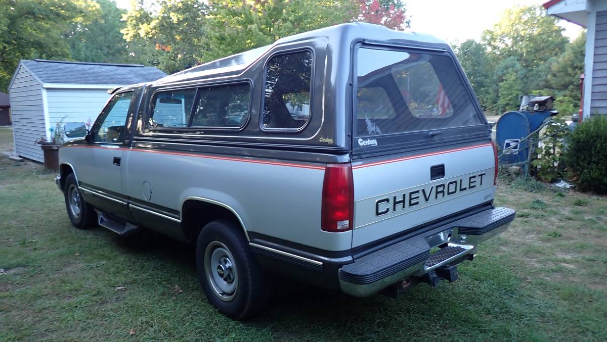 Chevrolet-Gmt-400-34-ton-truck-1991-8