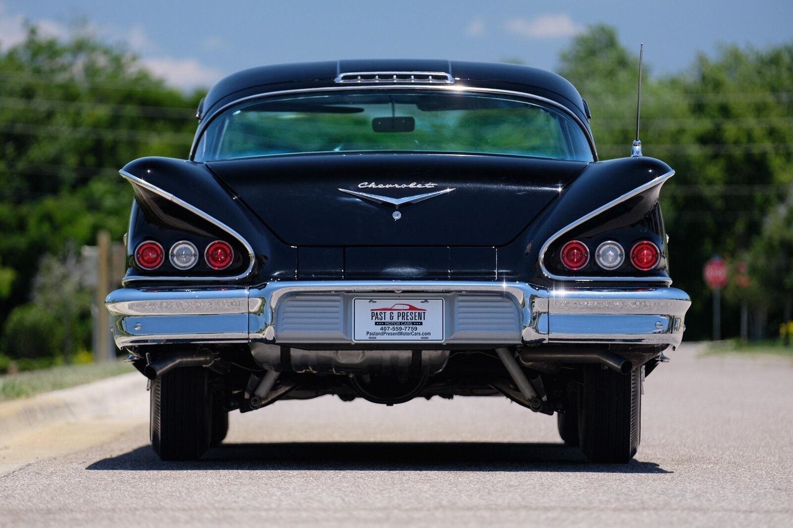 Chevrolet-Impala-1958-4