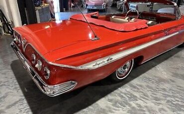 Chevrolet-Impala-1961-30