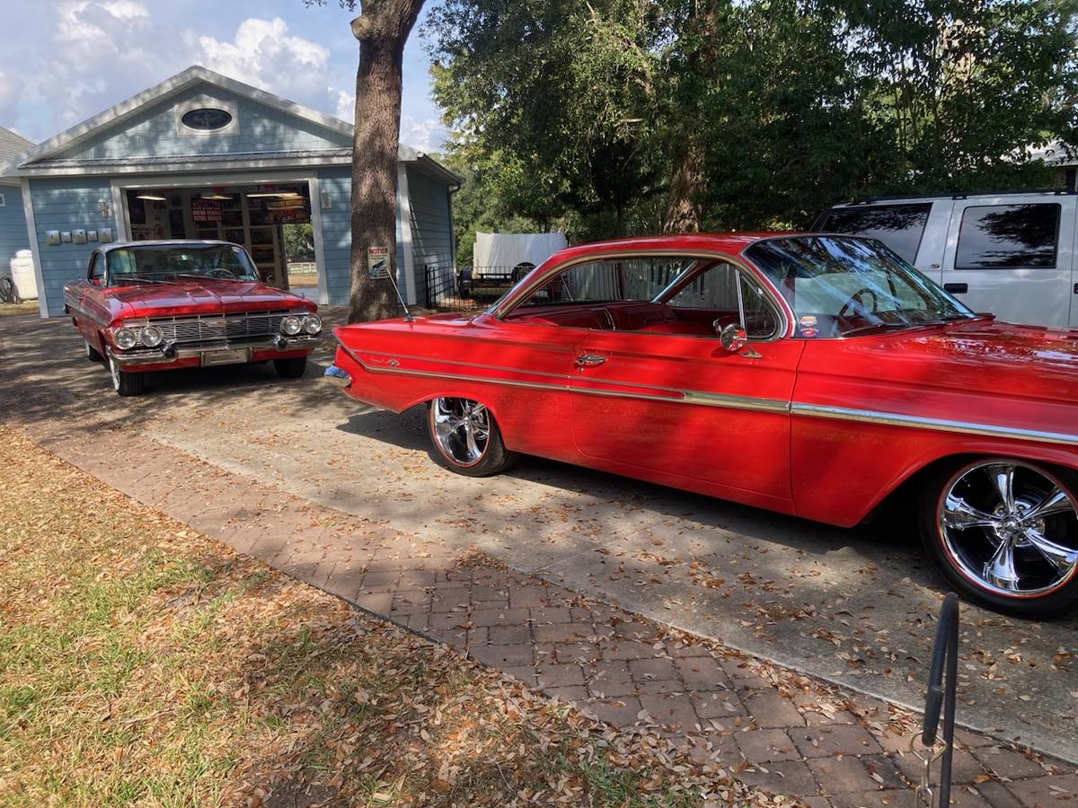 Chevrolet-Impala-1961-4