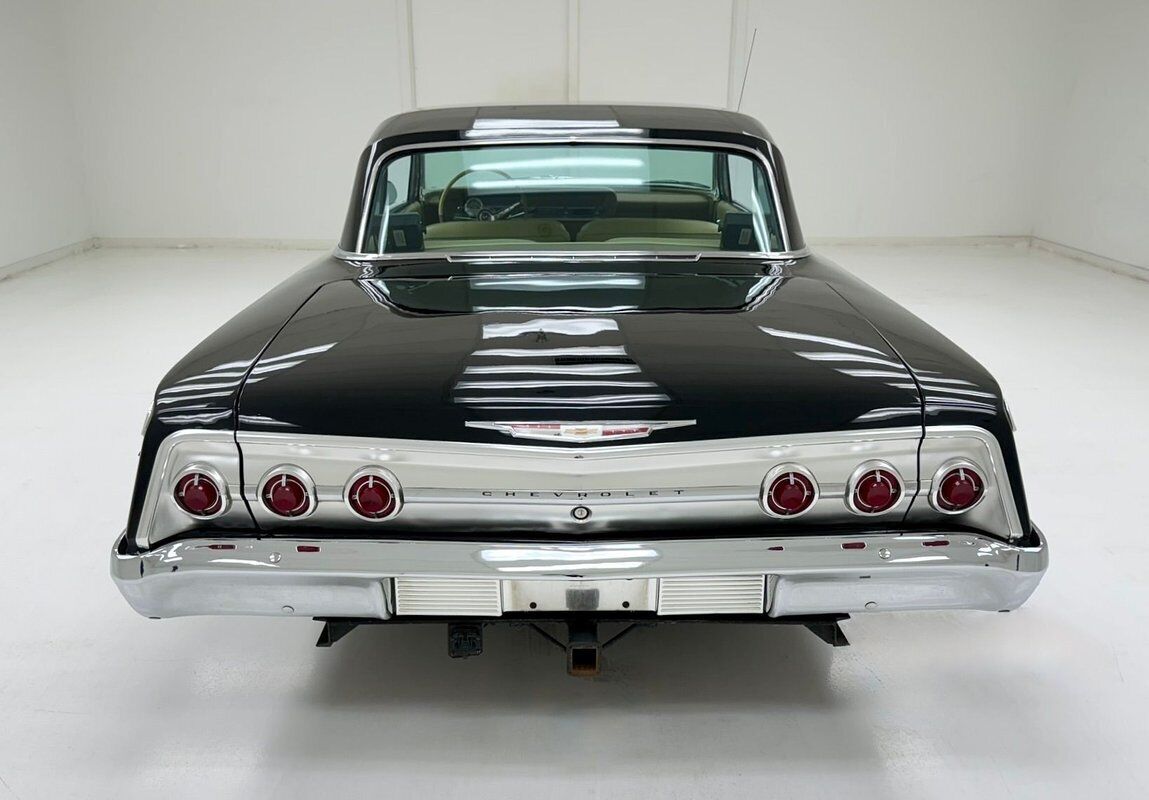 Chevrolet-Impala-1962-3