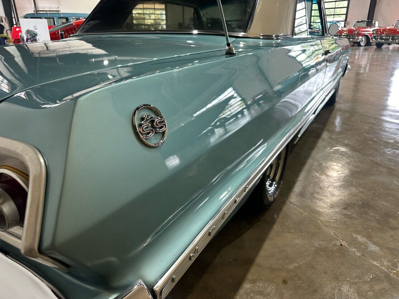 Chevrolet-Impala-1963-20