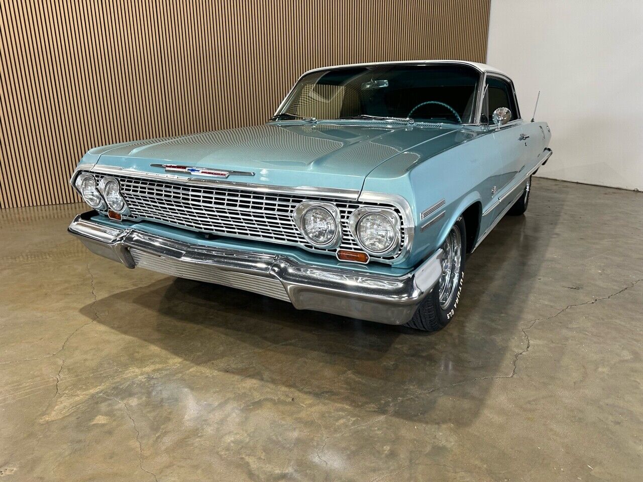 Chevrolet-Impala-1963-3