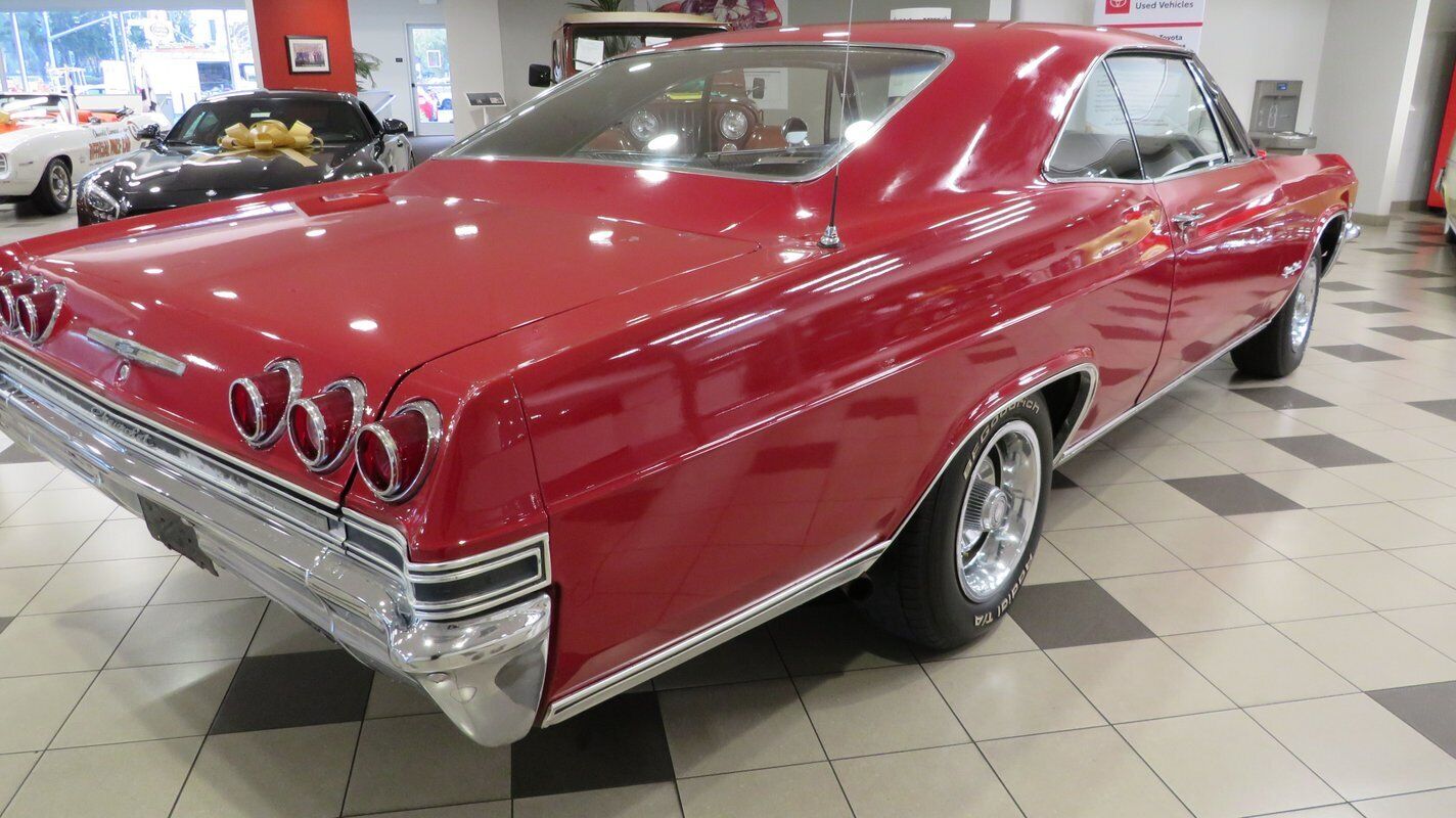 Chevrolet-Impala-1965-5