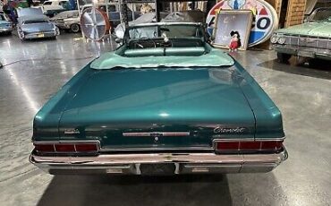 Chevrolet-Impala-1966-30