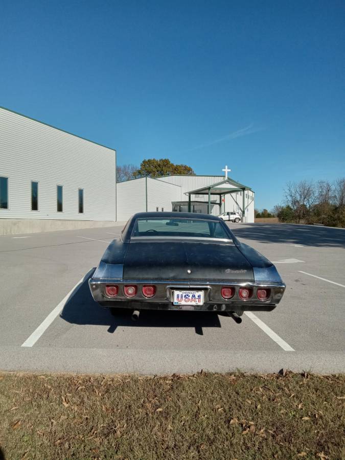 Chevrolet-Impala-1968-2