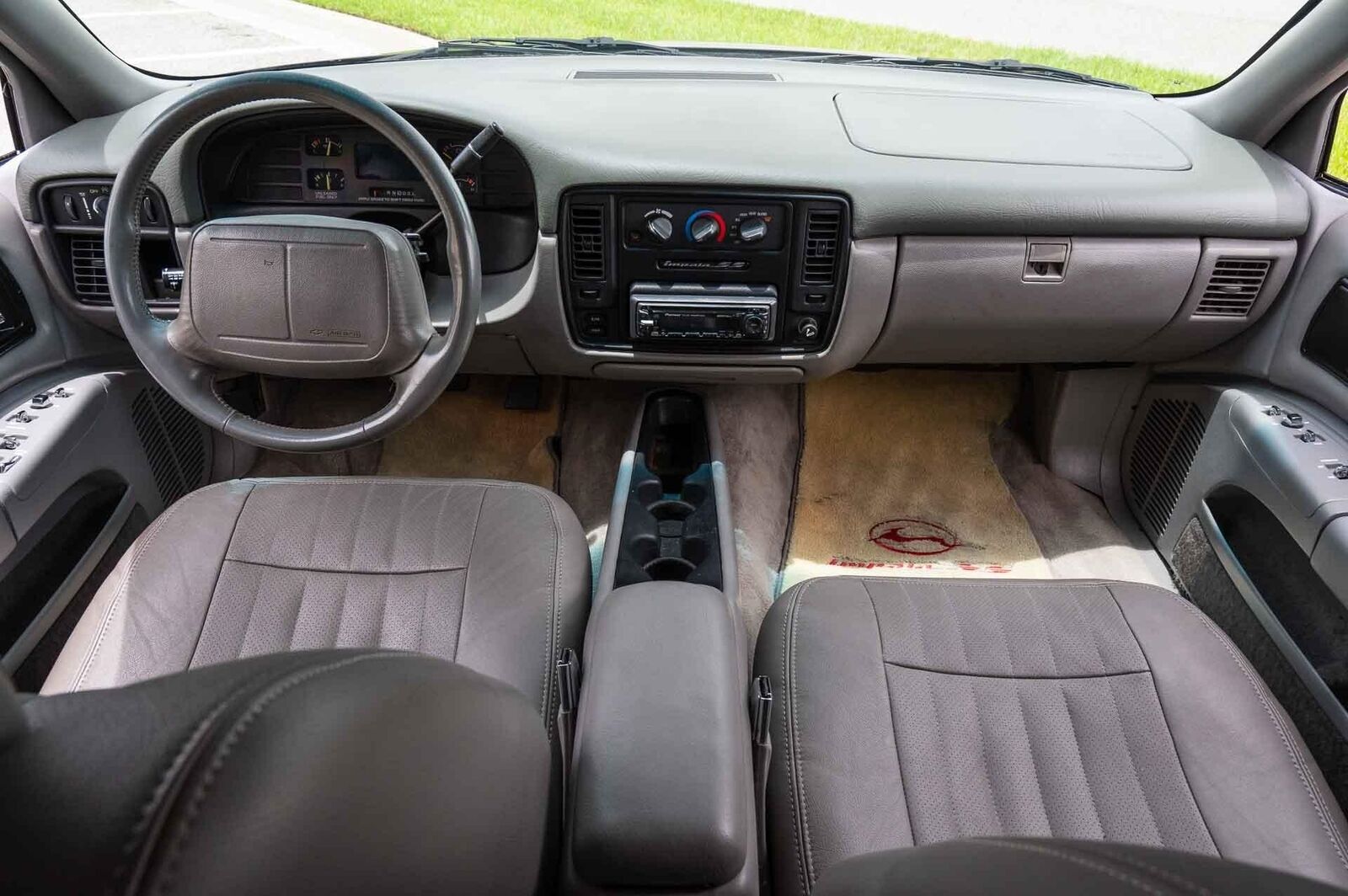 Chevrolet-Impala-1994-11