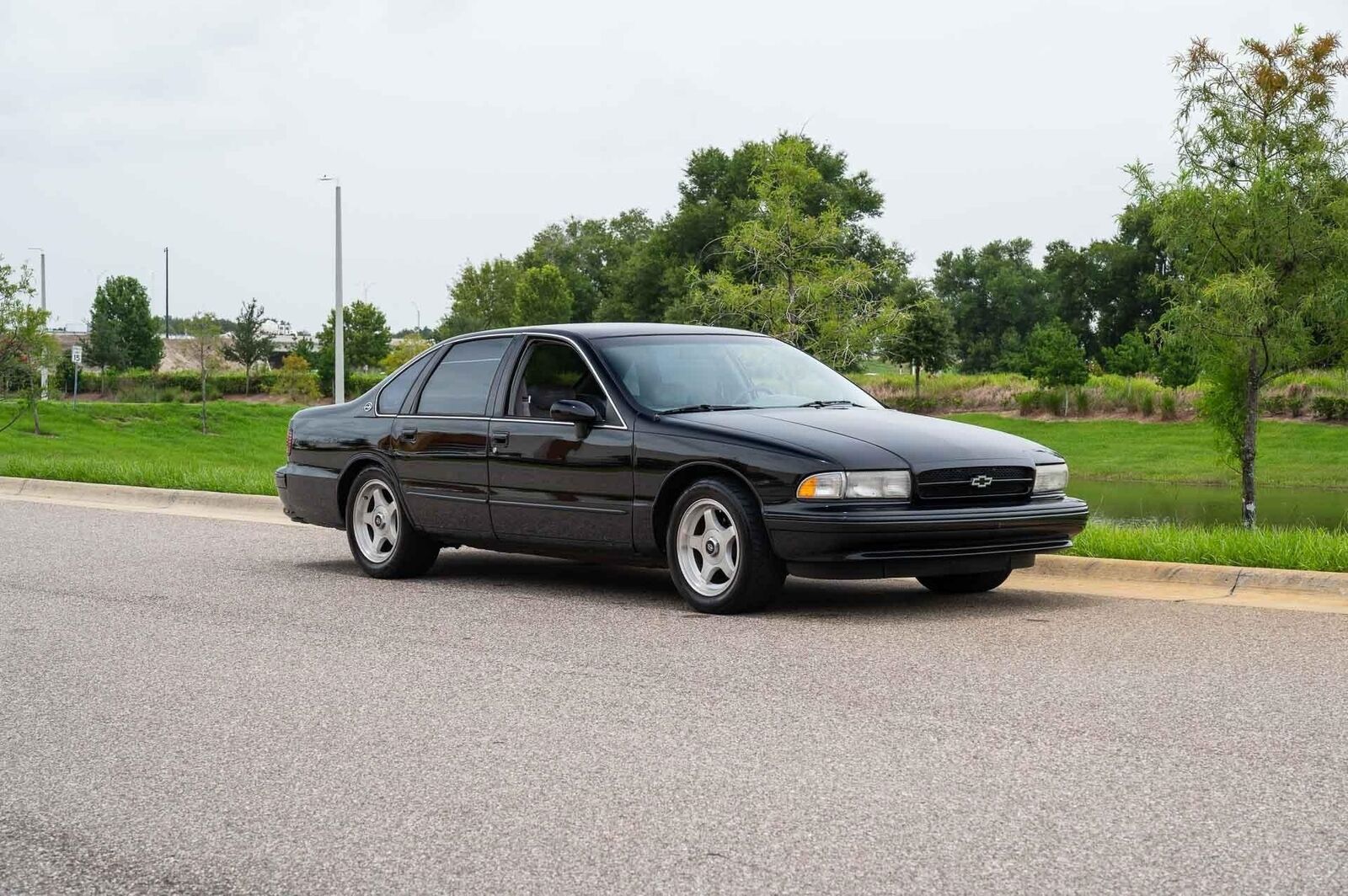 Chevrolet-Impala-1994-8