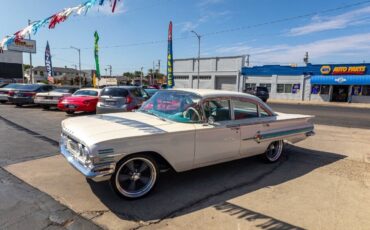 Chevrolet-Impala-Berline-1960-8