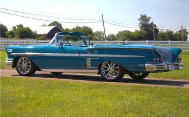 Chevrolet-Impala-Cabriolet-1958-16