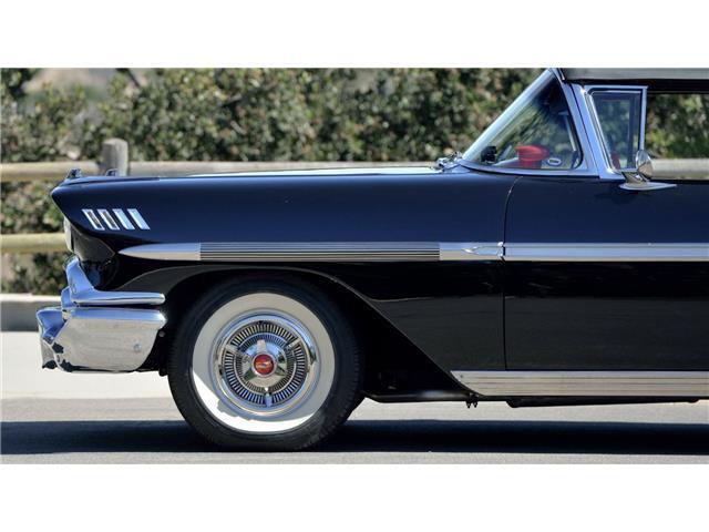 Chevrolet-Impala-Cabriolet-1958-24