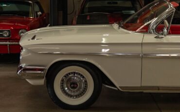 Chevrolet-Impala-Cabriolet-1961-4