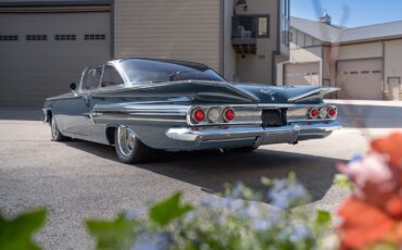 Chevrolet-Impala-Coupe-1960-24