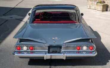 Chevrolet-Impala-Coupe-1960-34