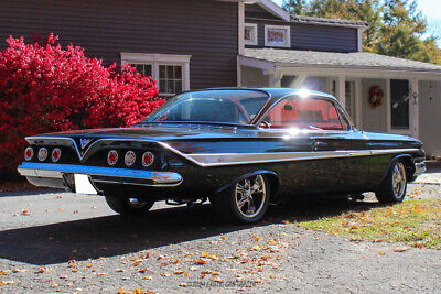 Chevrolet-Impala-Coupe-1961-7