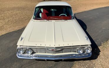 Chevrolet-Impala-Coupe-1961-8