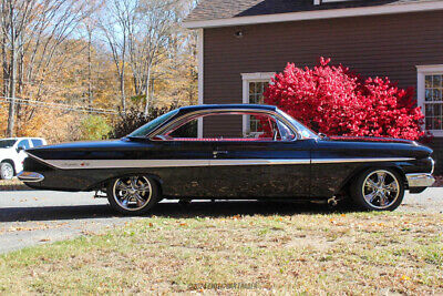 Chevrolet-Impala-Coupe-1961-8