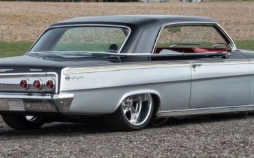 Chevrolet-Impala-Coupe-1962-1