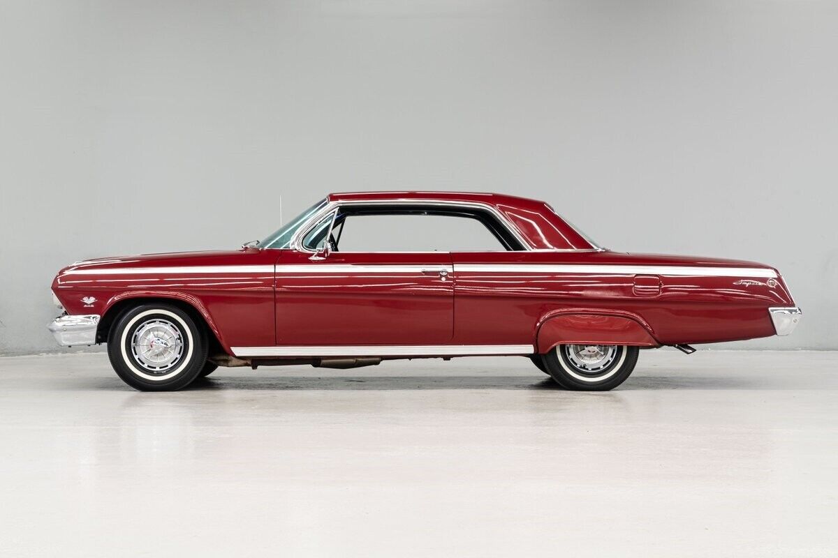 Chevrolet-Impala-Coupe-1962-2