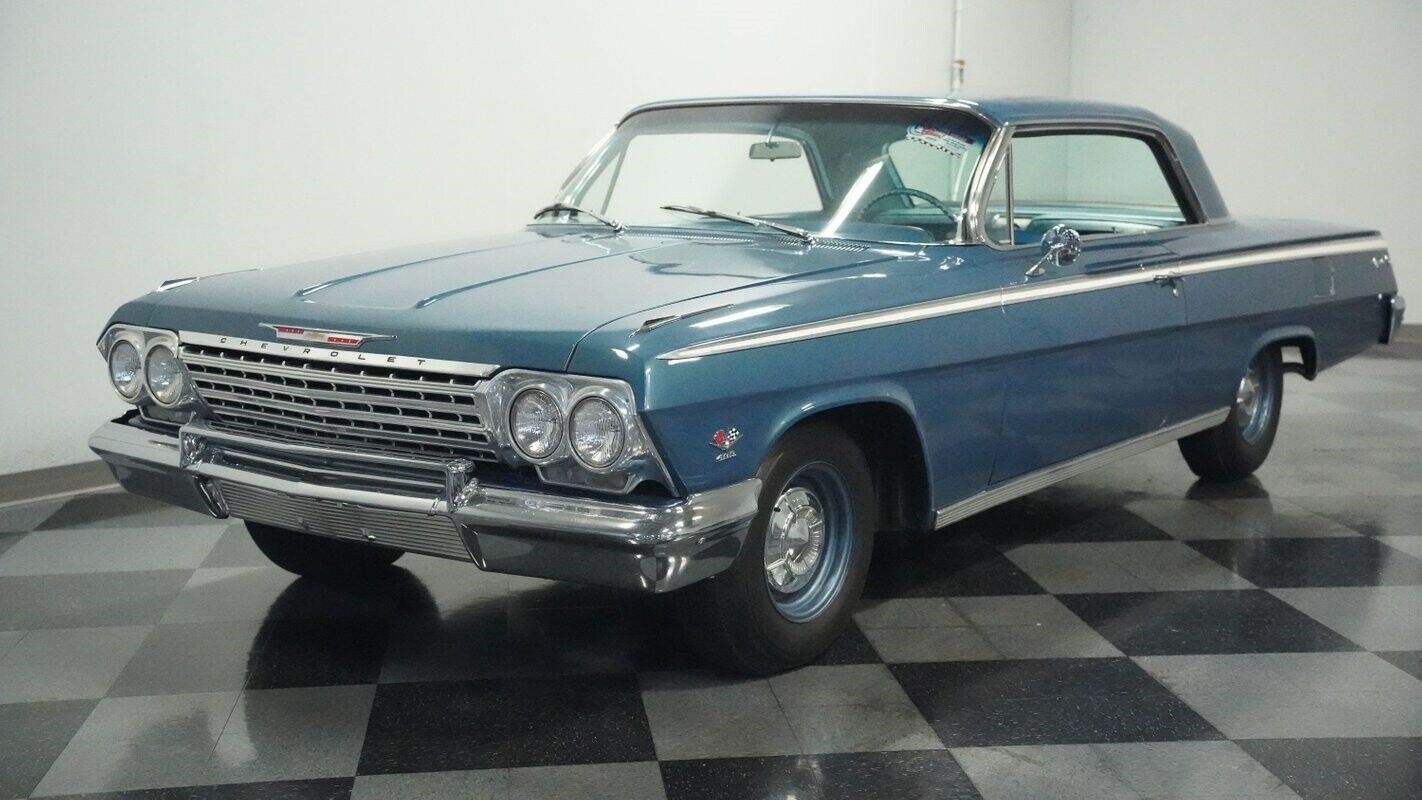 Chevrolet-Impala-Coupe-1962-5