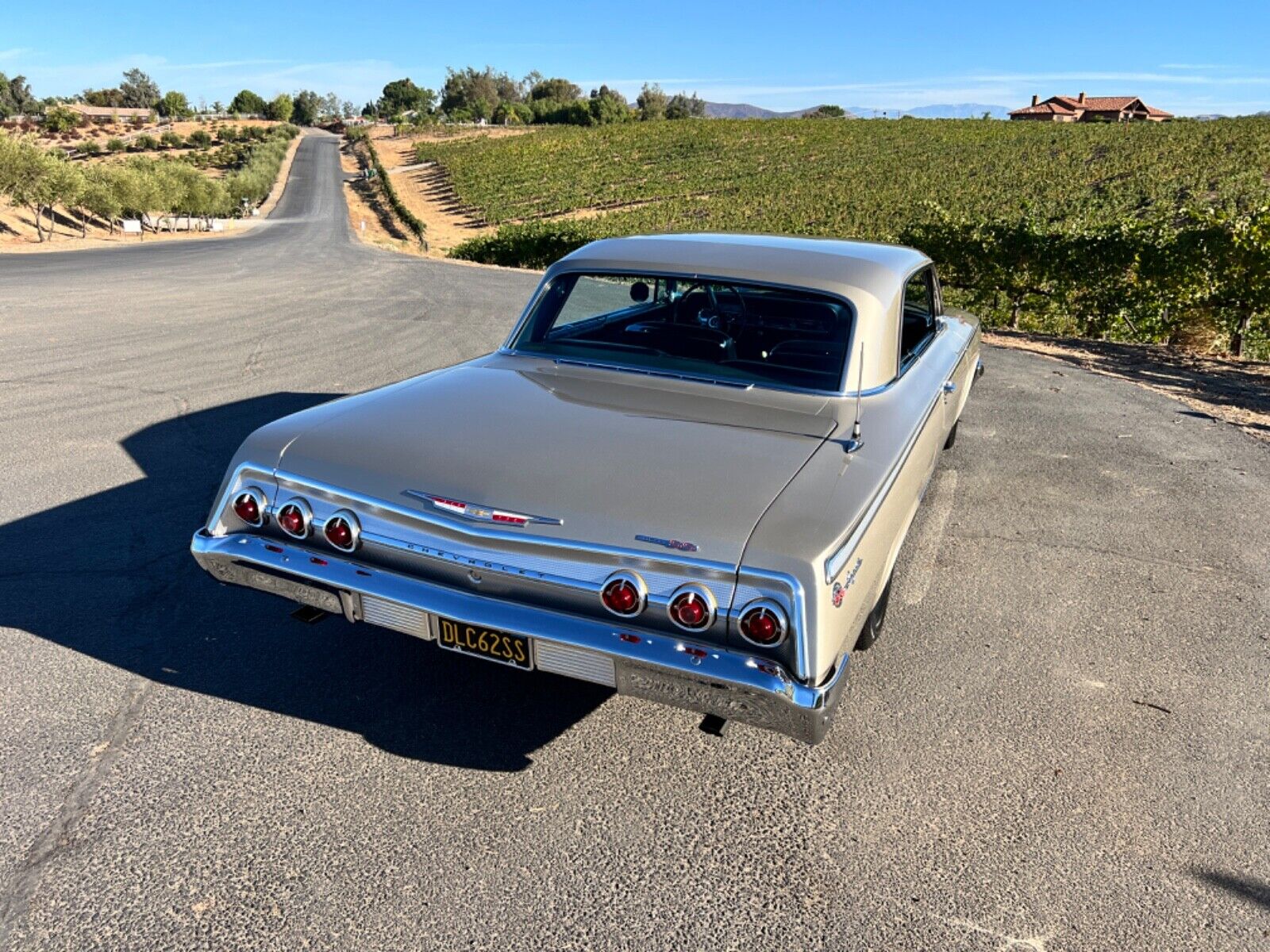 Chevrolet-Impala-Coupe-1962-5