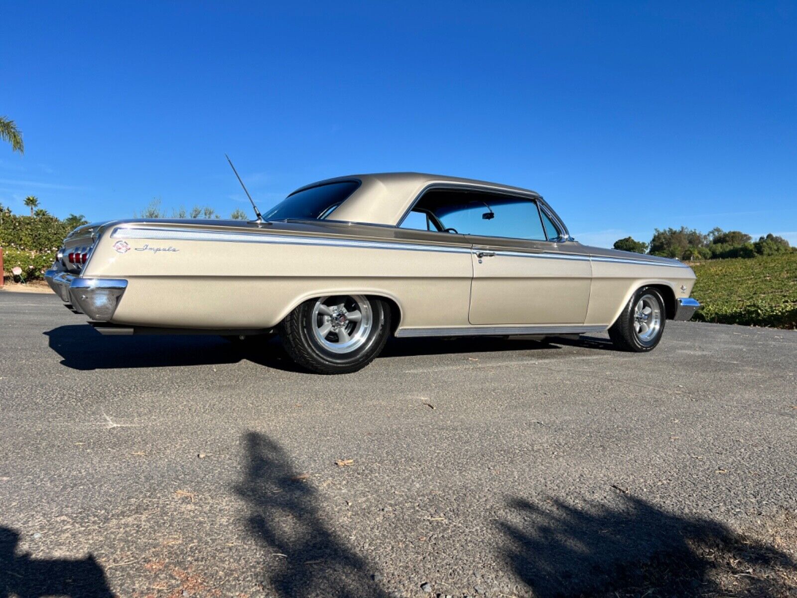 Chevrolet-Impala-Coupe-1962-6