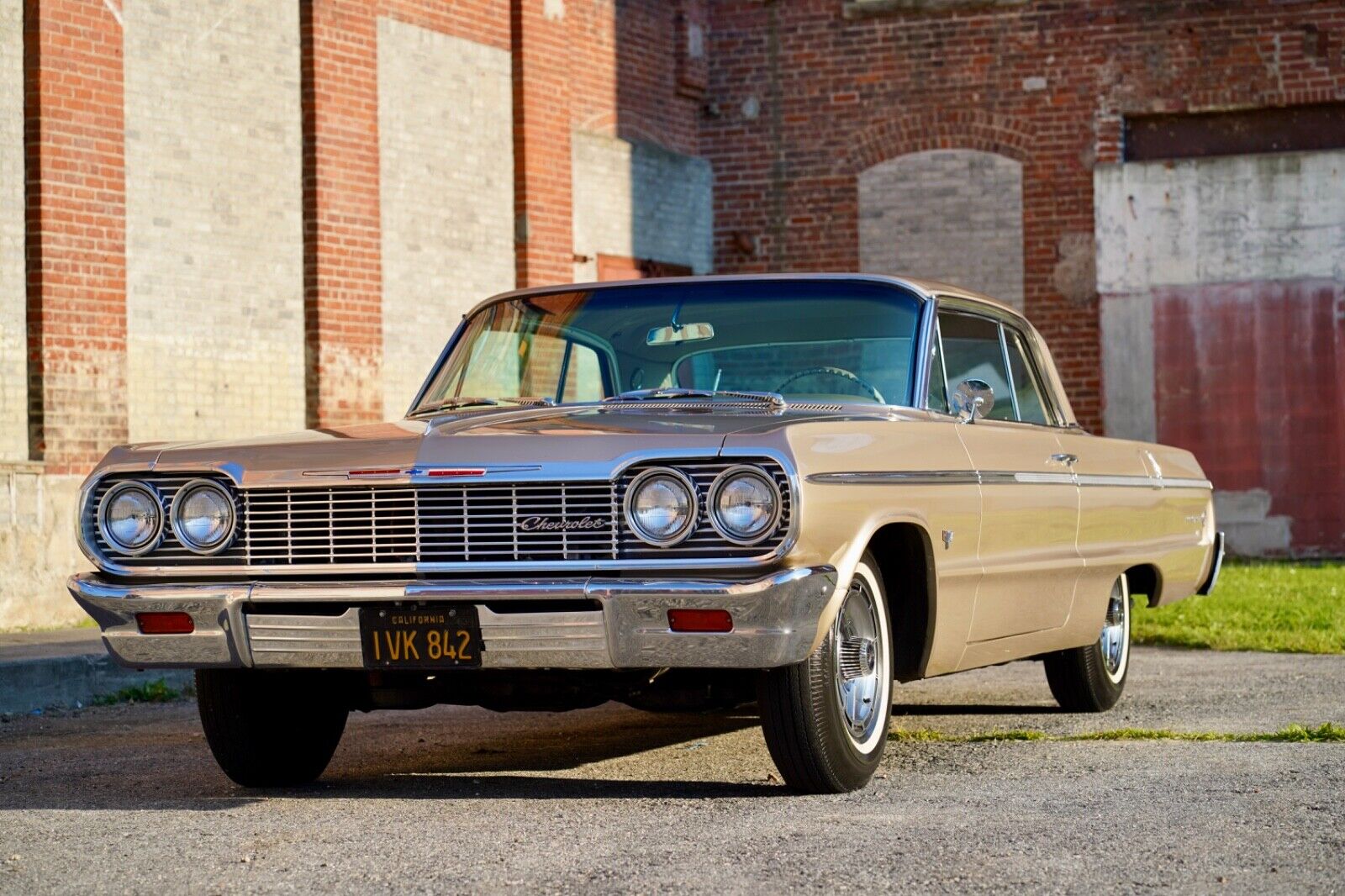 Chevrolet-Impala-Coupe-1964-12