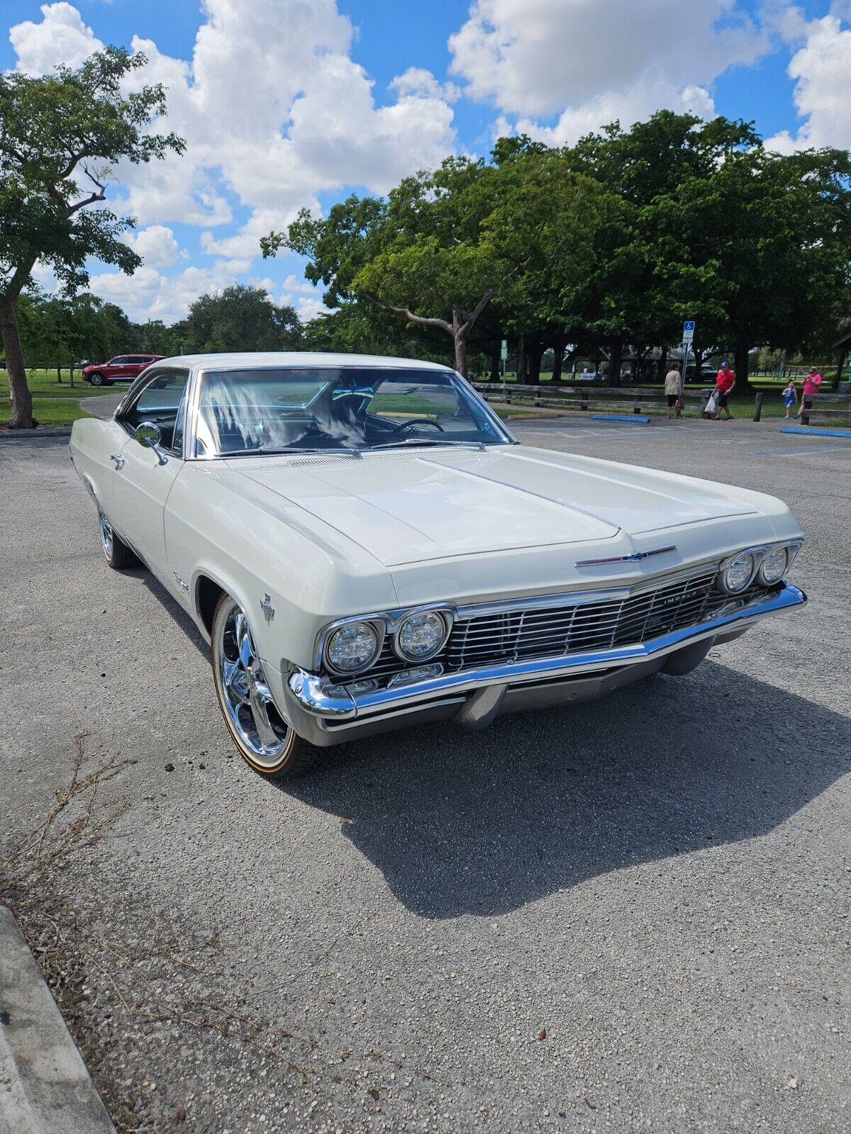 Chevrolet-Impala-Coupe-1965-8