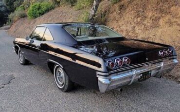 Chevrolet-Impala-Coupe-1965-8