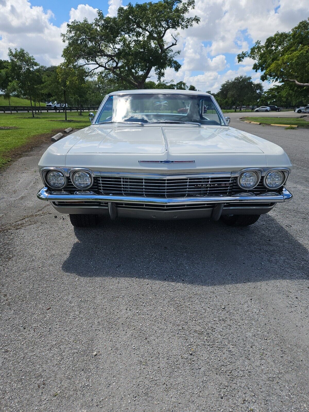 Chevrolet-Impala-Coupe-1965-9